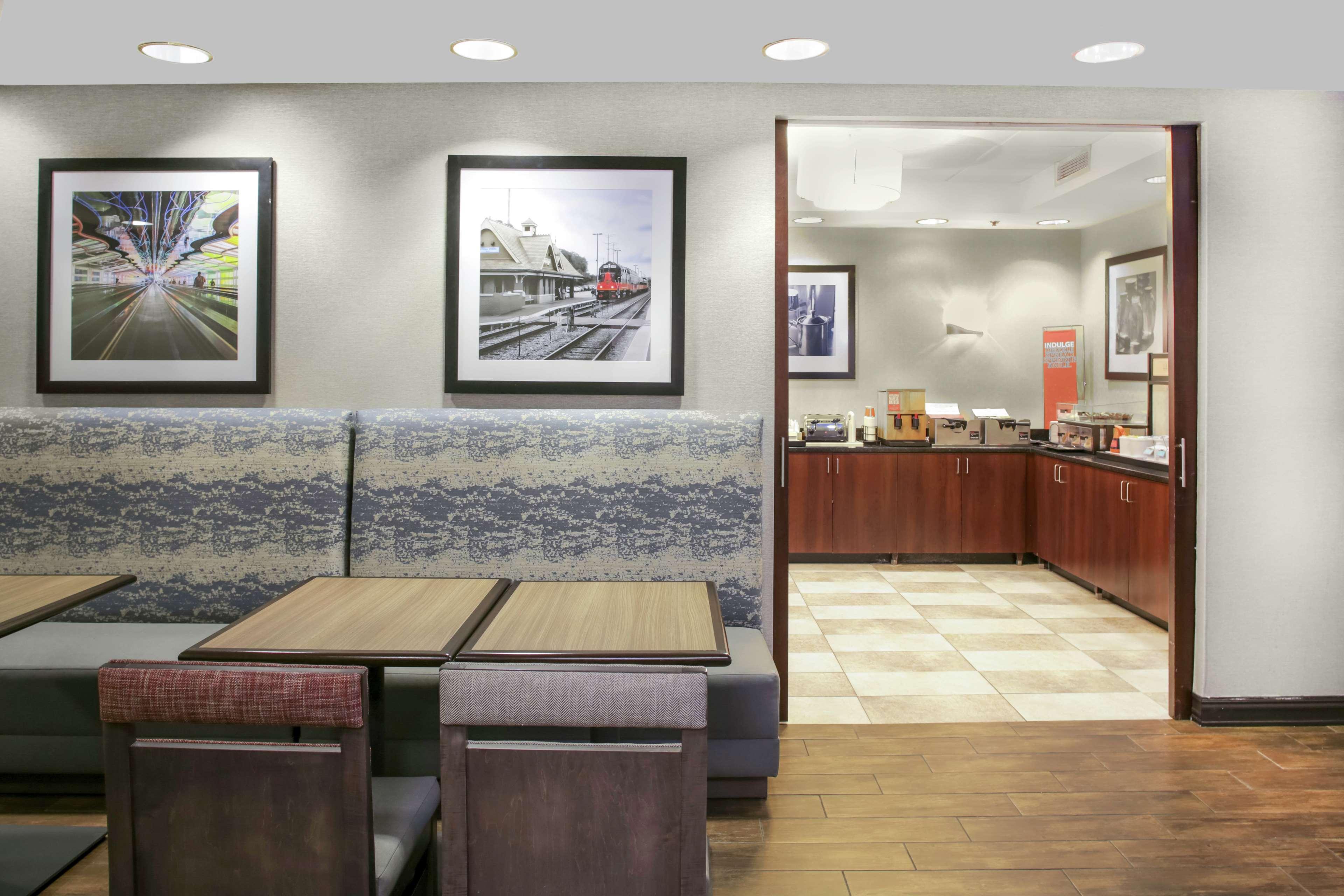 Hampton Inn Chicago Elgin/I-90 Bagian luar foto